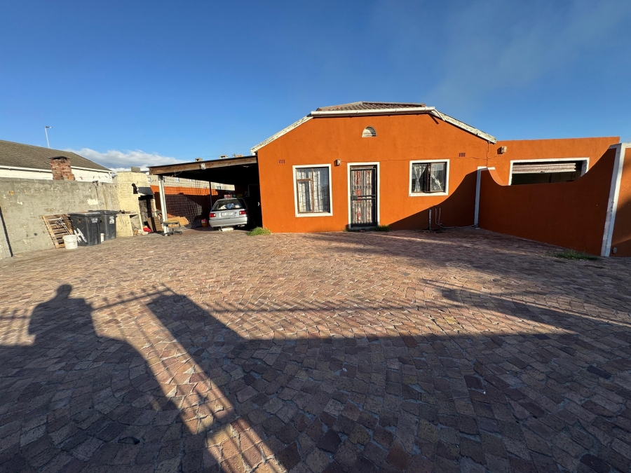5 Bedroom Property for Sale in Forest Glade Western Cape